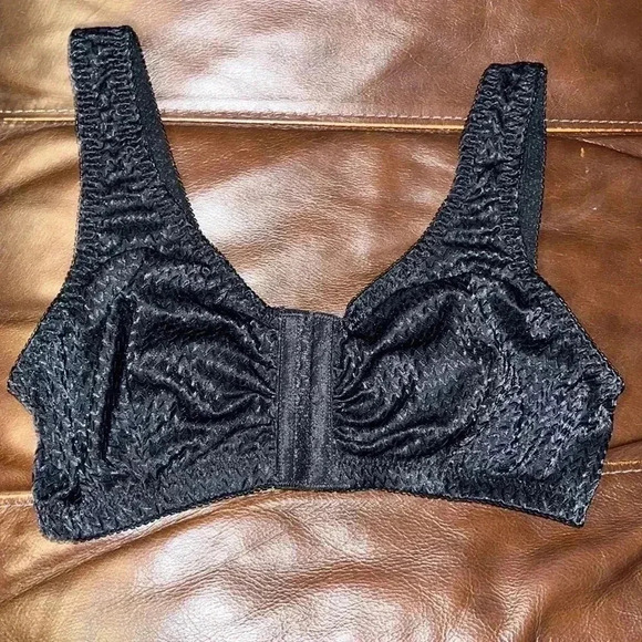 Carole Martin Front Snap Black Bra - Picture 5 of 5